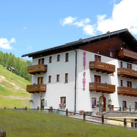 Garni Gimea Hotel Livigno Ngoại thất bức ảnh