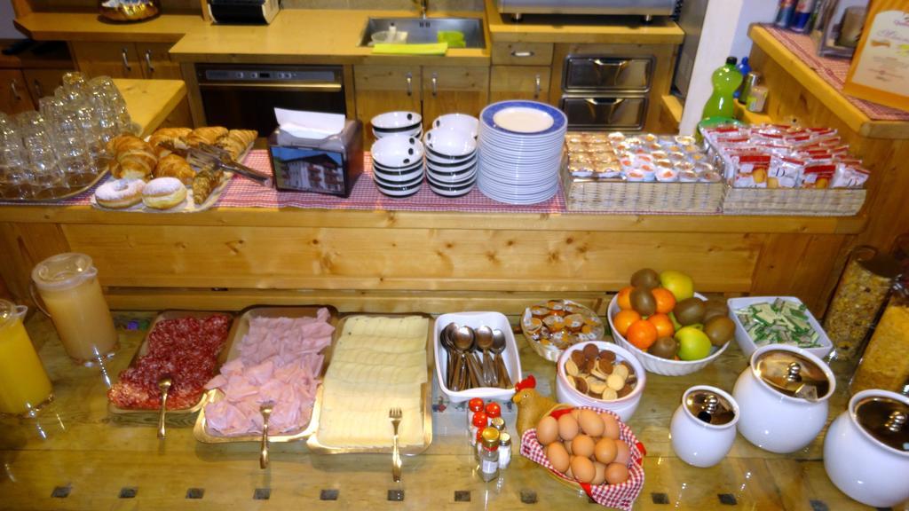 Garni Gimea Hotel Livigno Ngoại thất bức ảnh