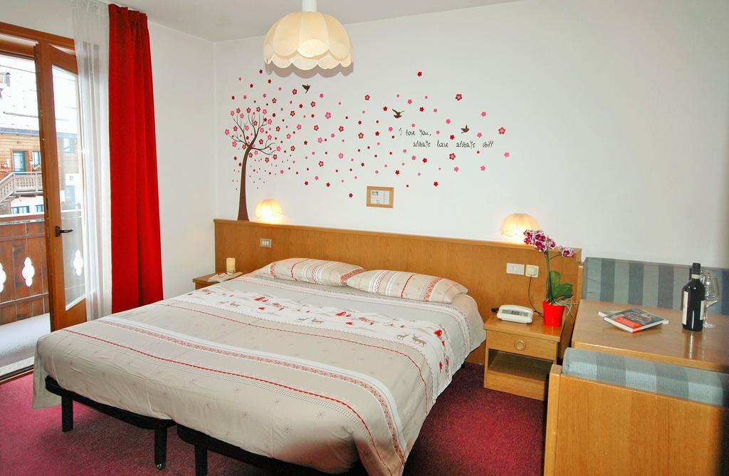 Garni Gimea Hotel Livigno Ngoại thất bức ảnh