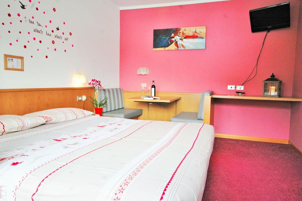 Garni Gimea Hotel Livigno Ngoại thất bức ảnh